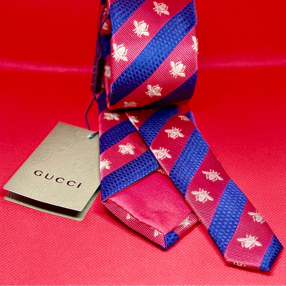 Gucci Red and Blue Striped Bee Motif Silk Tie